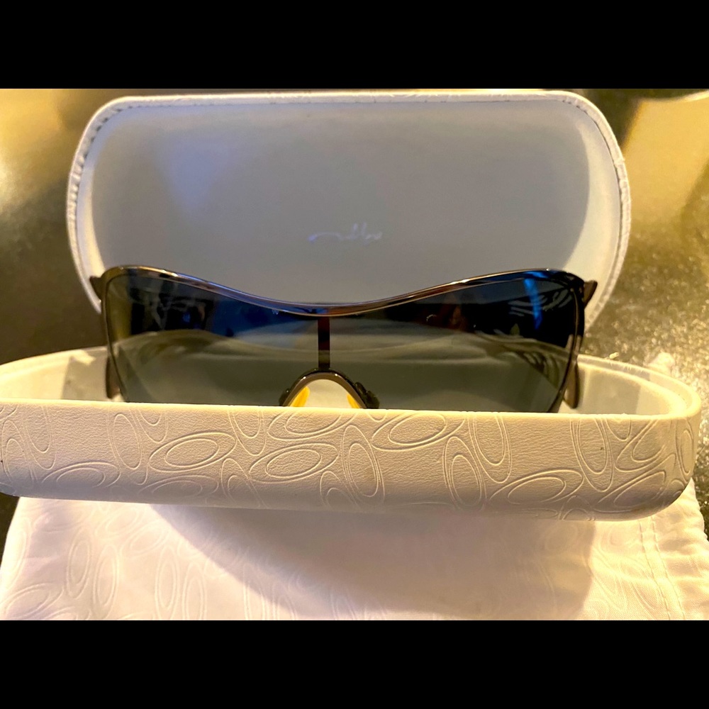 Women’s Oakley Liv polarized